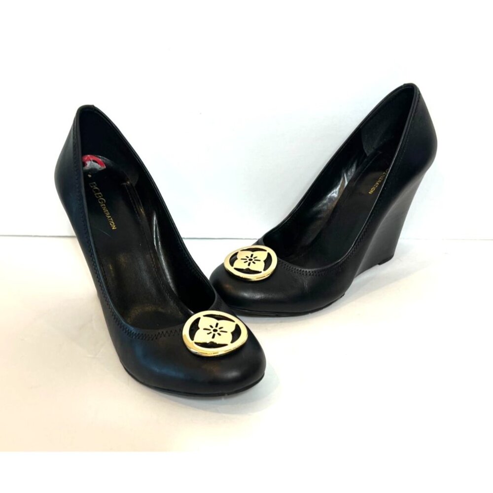 Bcbgeneration Black Wedge Heels Gold Emblem Size 10B Stylish Comfortable Design